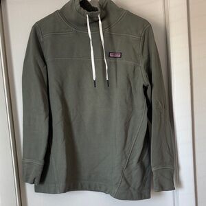 Vineyard Vines Sage Green Sweatshirt